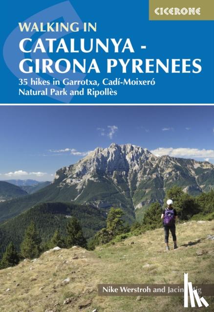 Werstroh, Nike, Mig, Jacint - Walking in Catalunya - Girona Pyrenees