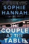 Hannah, Sophie - Couple at the Table