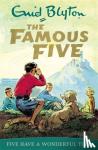 Blyton, Enid - Famous Five: Five Have A Wonderful Time - Book 11