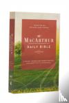 MacArthur, John F. - The NKJV, MacArthur Daily Bible, 2nd Edition, Paperback, Comfort Print