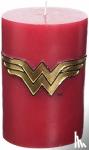 Insight Editions - Wonder Woman Sculpted Insignia Candle
