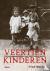 Veertien kinderen - De oorl...